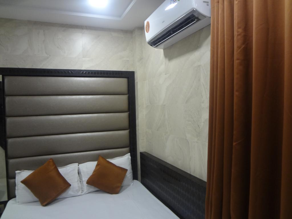Hotel Karishma Βομβάη Εξωτερικό φωτογραφία