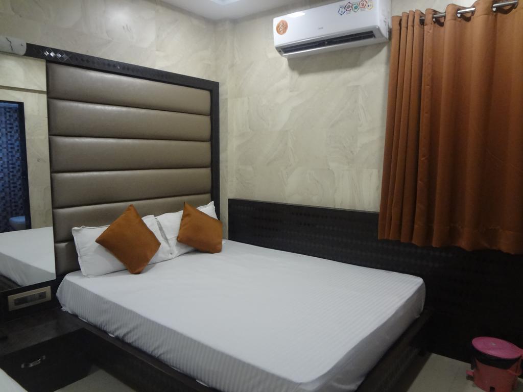 Hotel Karishma Βομβάη Εξωτερικό φωτογραφία