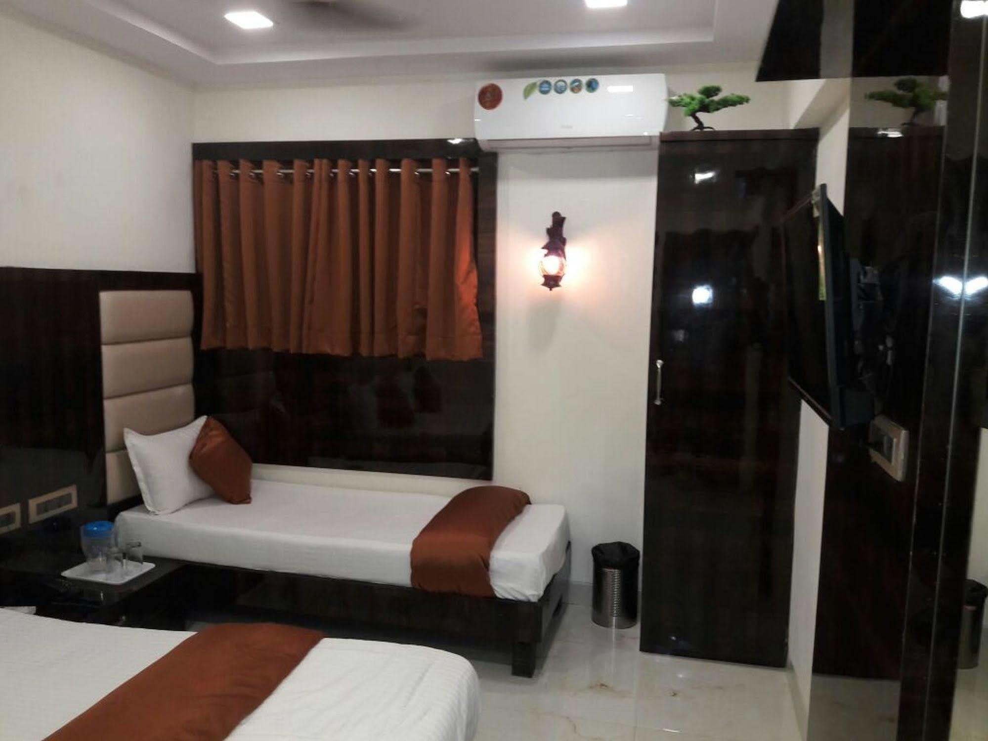 Hotel Karishma Βομβάη Εξωτερικό φωτογραφία